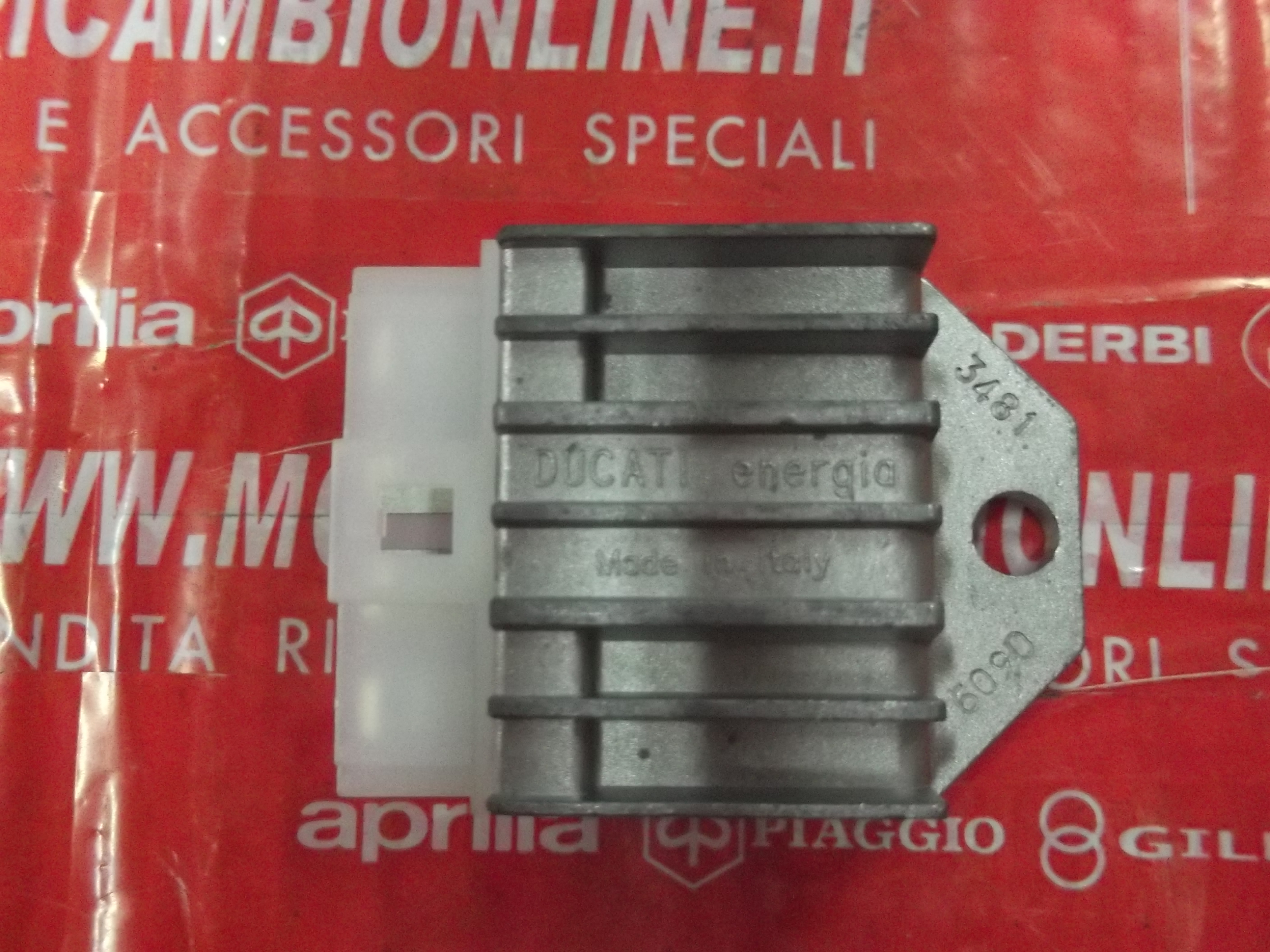 Regolatore Di Tensione Per Aprilia scarabeo SR RALLY AMICO 50 CODICE AP8212799