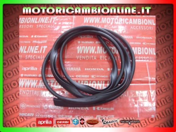 PROFILO PVC NERO cod GU00823932085 Originale per MotoGuzzi Entra Per Le Applicazioni