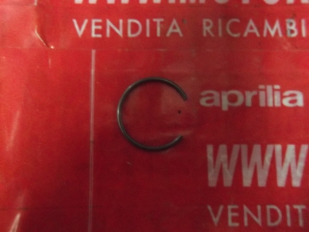 ANELLO RITEGNO SPINOTTO CODICE 963486 EX CODICE AP8580216 ENTRA PER LE APPLICAZIONI