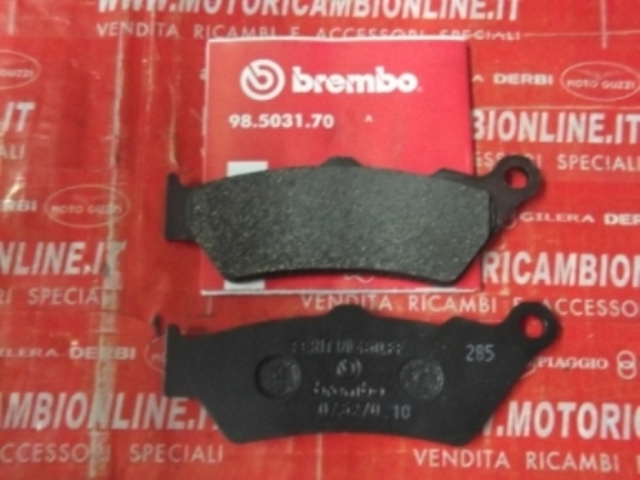 Coppia Pastiglia Pasticca Freno Per Aprilia e Moto Guzzi codice AP8113627 brembo