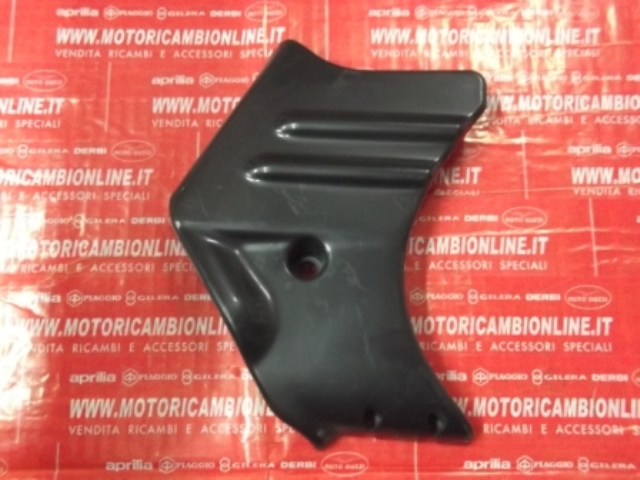 Copritelaio Destro Per Moto Guzzi Nevada Codice 897597