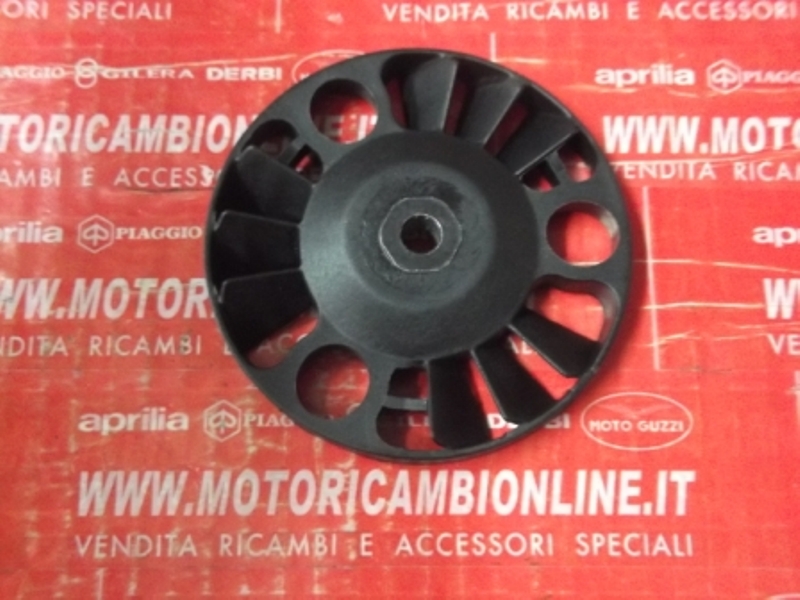 Giunto di trascinamento pompa acqua Per Aprilia Derbi Gilera Piaggio Codice 872908