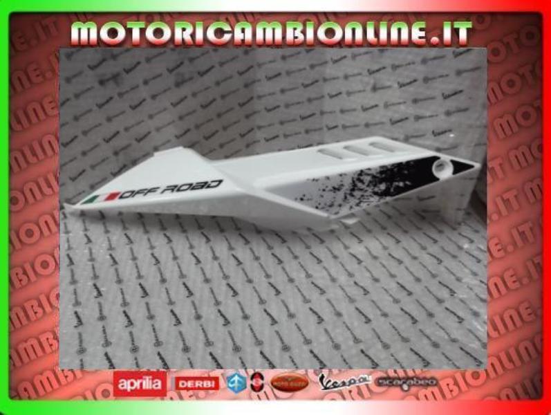 Codino Destro Bianco Decalcato Anno 2011 per Aprilia OFF-ROAD cod AP8184911