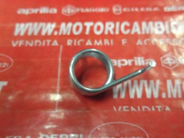 Molla di ritorno Pedana sinistra Per Moto Aprilia codice AP9100195 entra per applicazioni