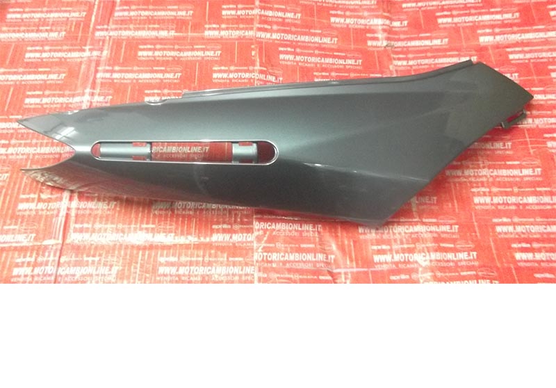 Codone Laterale Destro Grigio Shot Per Aprilia Sport City Codice AP8179751