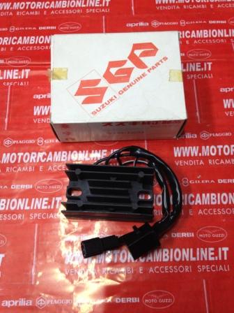 REGOLATORE DI TENSIONE  32800-22D00-000 SUZUKI RGV 250  89-96 RG 500 86-87